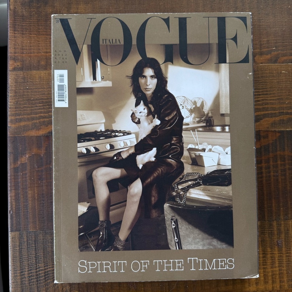 Vogue Italia 744 August 2012 Bochert Sumner Rey Unwerth Peters Jagger Mckell